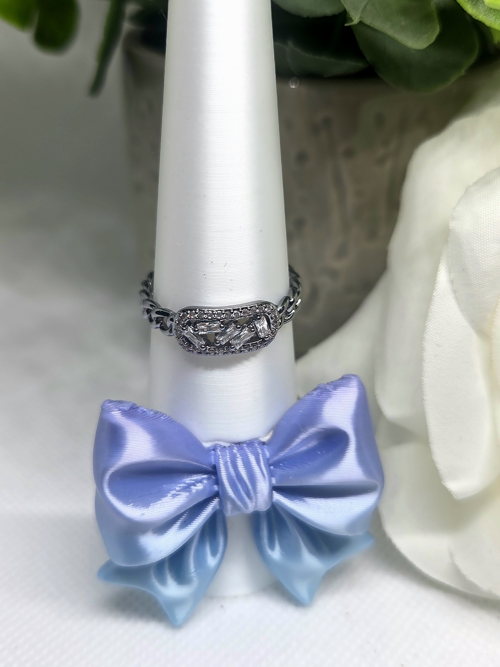 BP Pavé Oval Link Ring On Hematite Plating